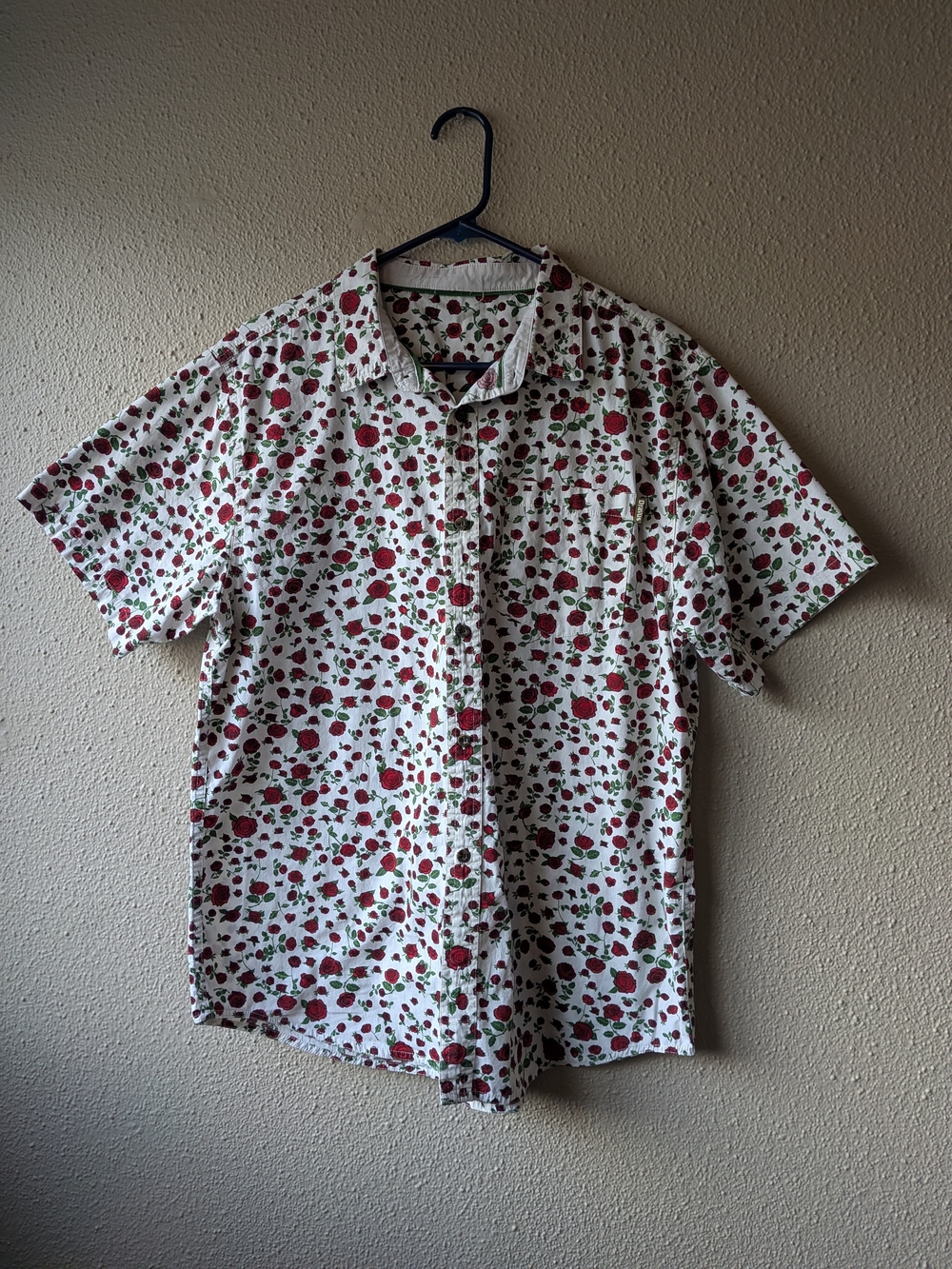 Men's White Floral Short-Sleeve Button-Up Shirt